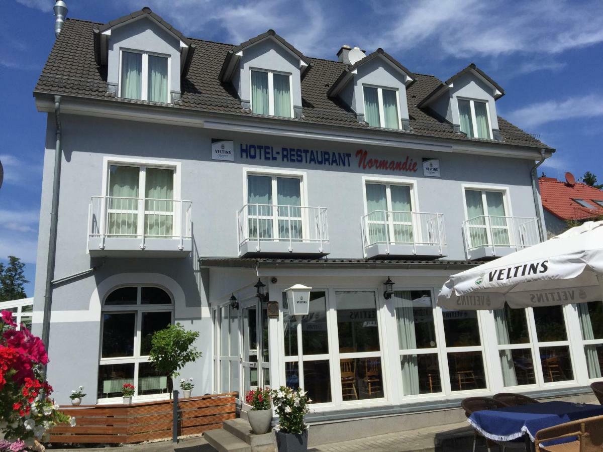 Hotel Restaurant Normandie Schildow Exterior photo